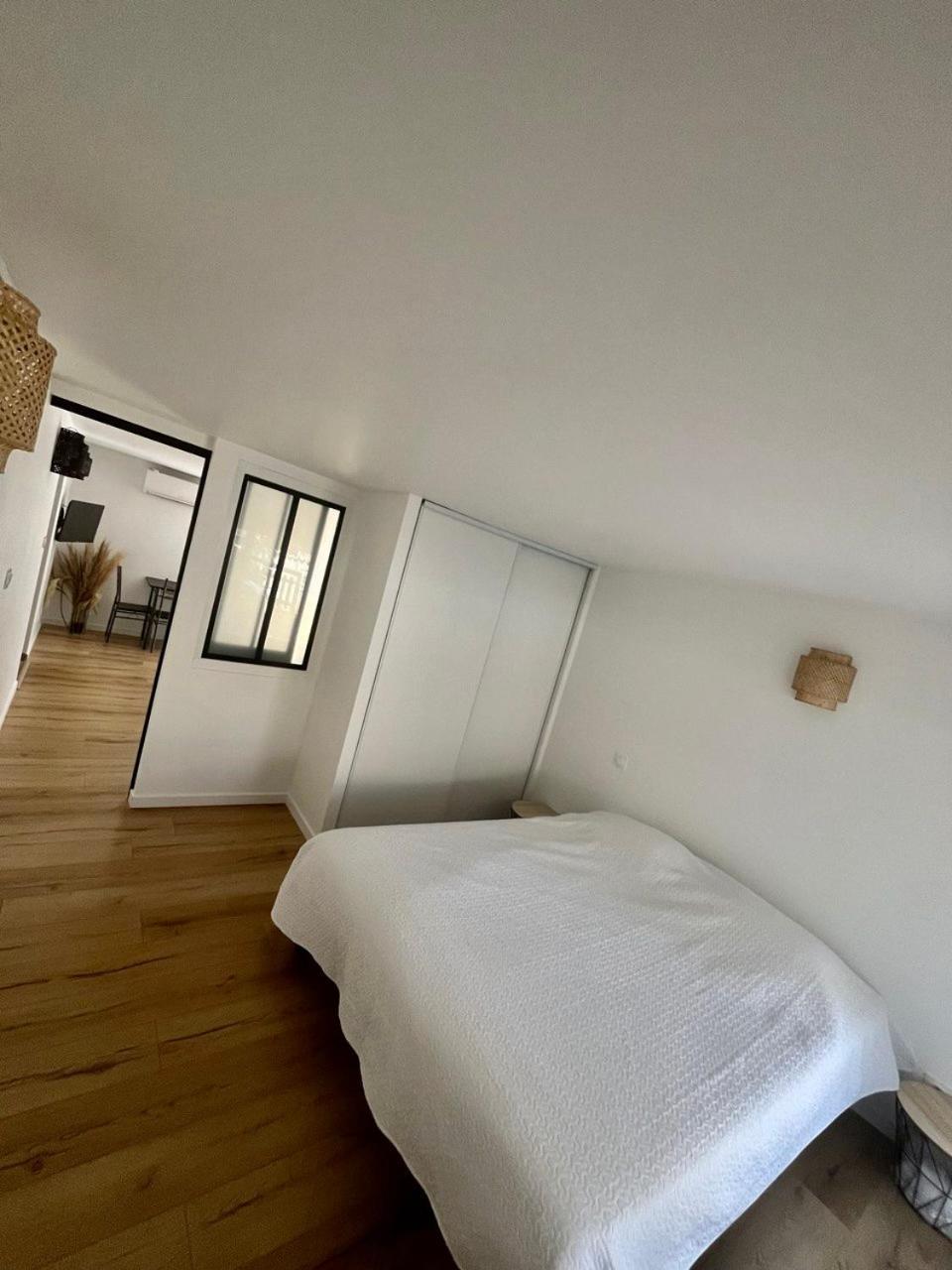 Charmant Et Confortable Appartement Нарбон Екстериор снимка