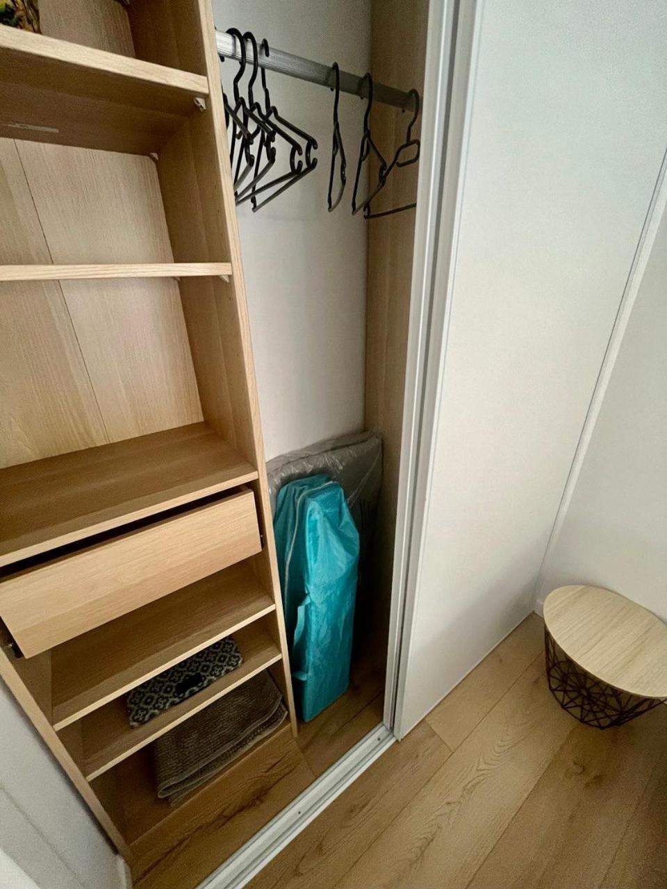 Charmant Et Confortable Appartement Нарбон Екстериор снимка